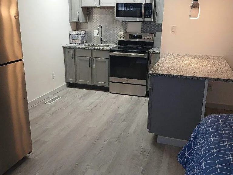 354 W Main St #5 — Photo 2