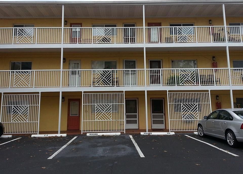 1st image of 320 Lakeview St APT 122