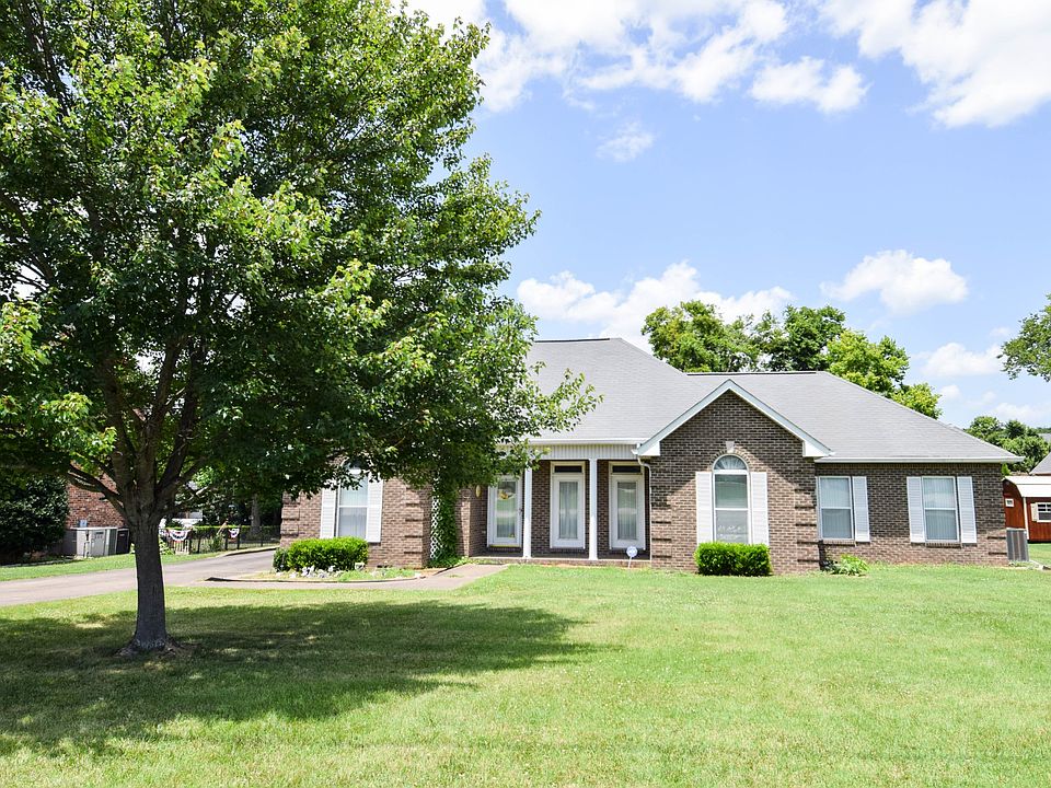 1st image of 134 Stonehouse Dr