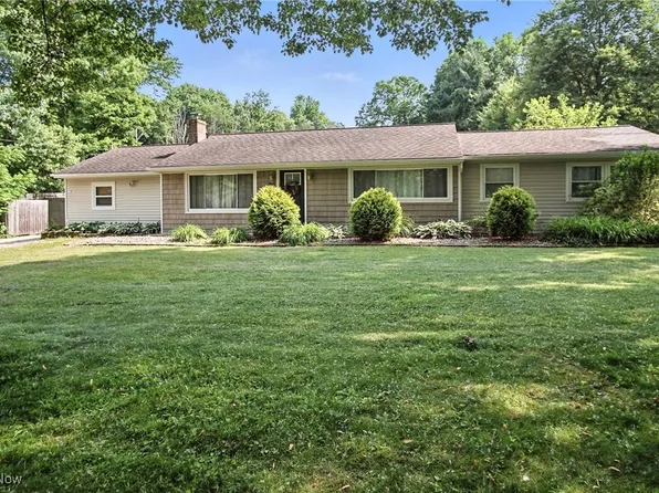 80 Hazel Dr, Northfield, OH 44067