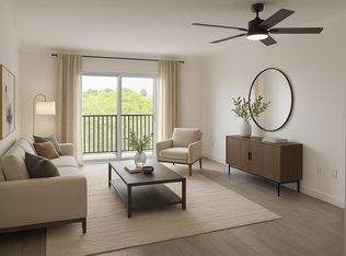 2500 SW 6th St APT 402, Miami, FL 33135