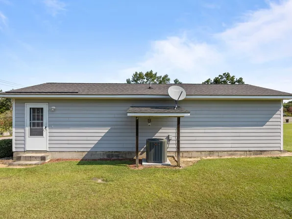 145 S Patterson St, Coats, NC 27521