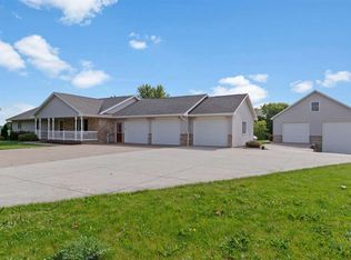 N2888 McCabe Rd, Kaukauna, WI 54130
