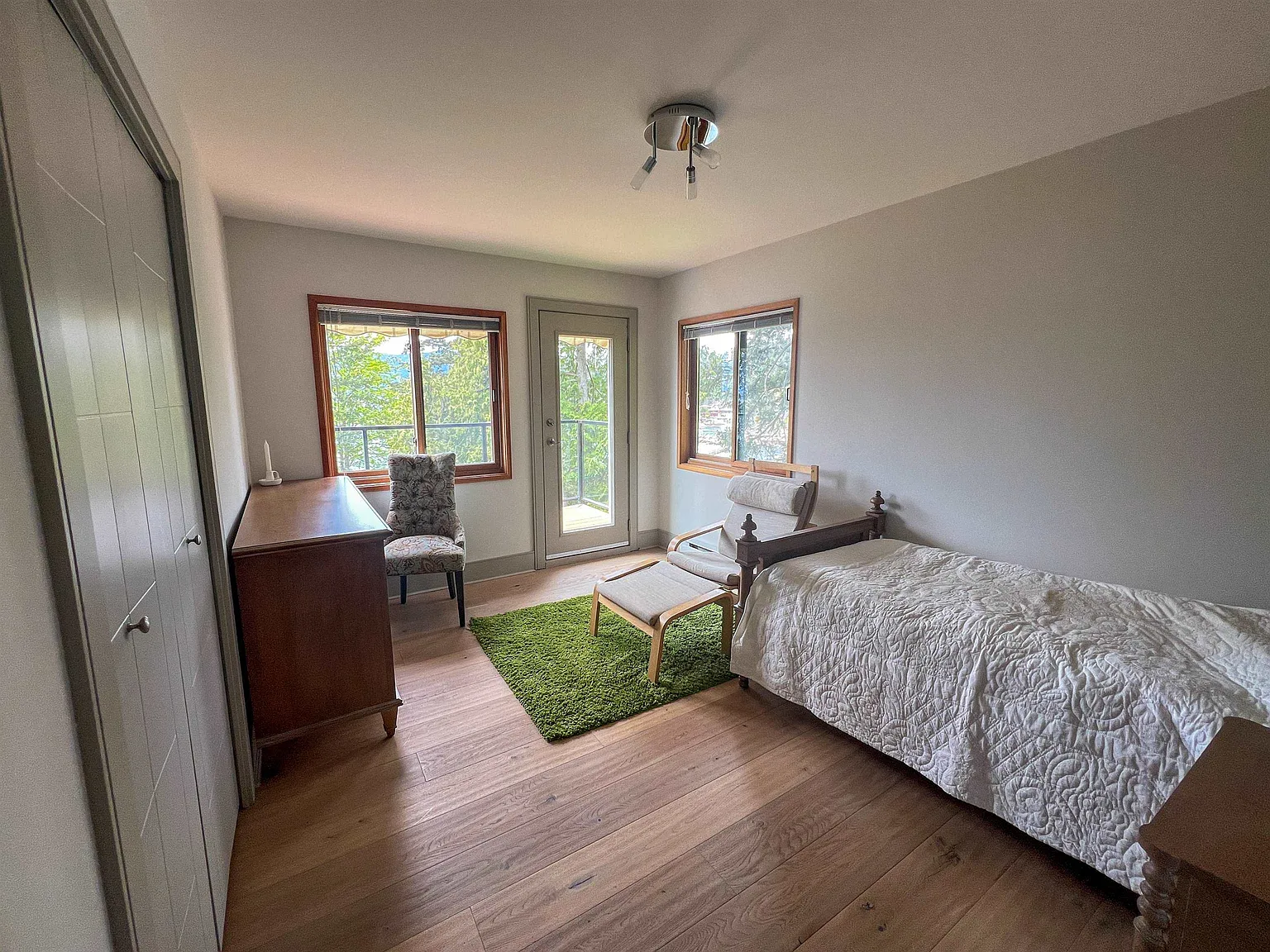 4 bed, 4850 sqft, $8,800 — Photo 3