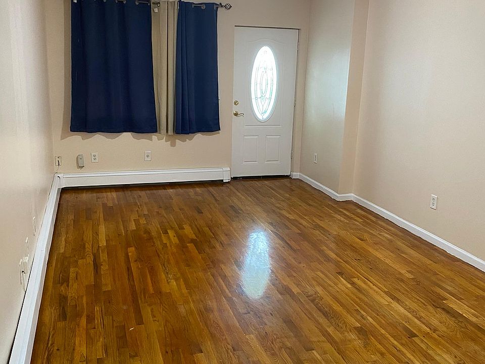 1st image of 730 E 99th St #1