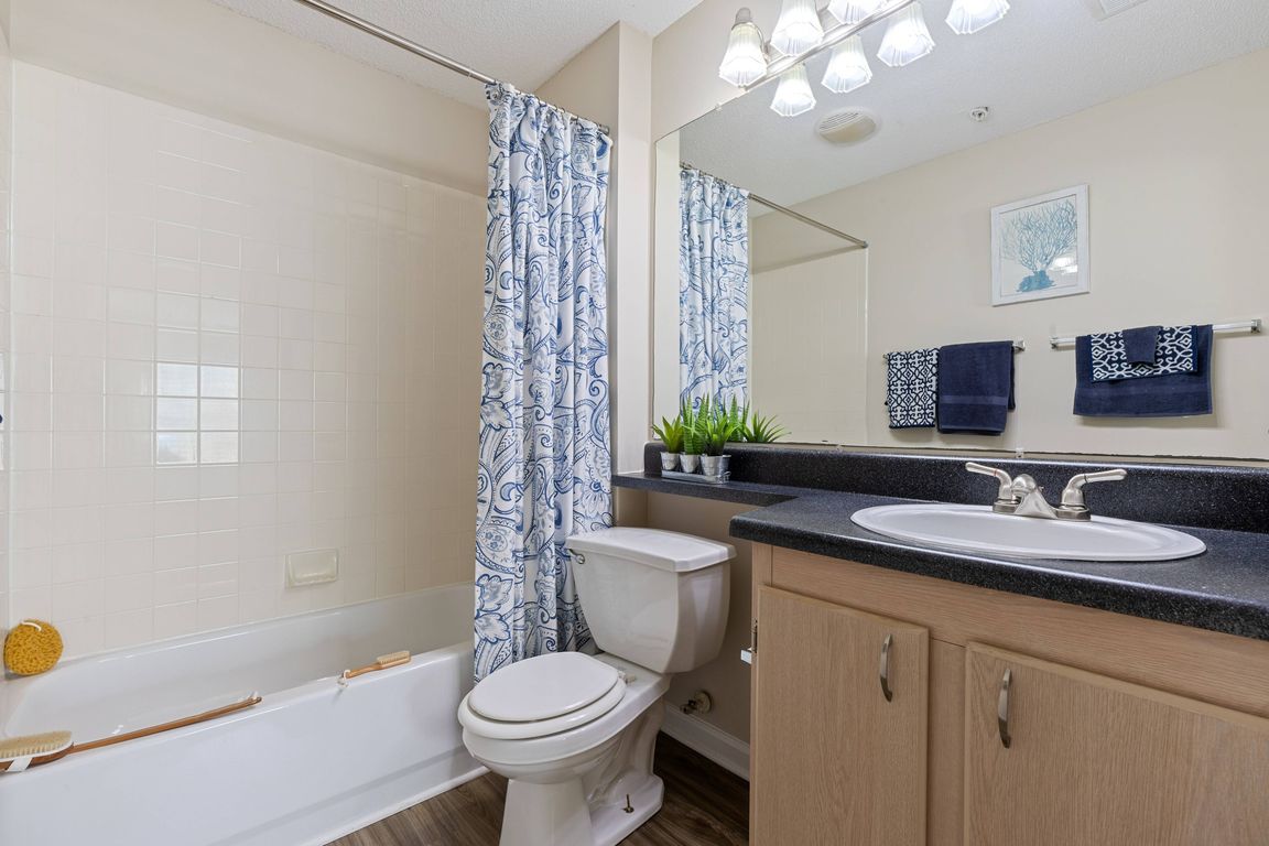 Bathroom with Ample Lighting