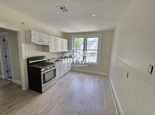 345 S Clinton St #1R, East Orange, NJ 07018