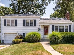 1363 Martin Dr, Wantagh, NY 11793