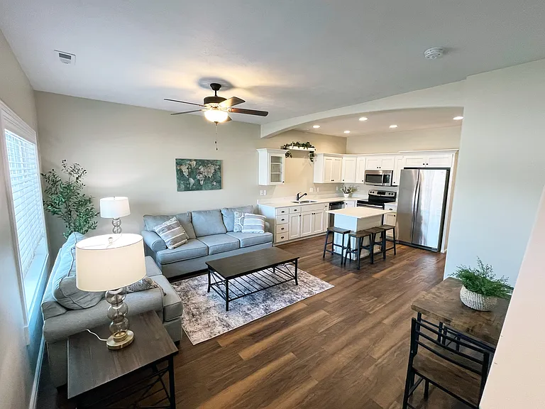 565 Pioneer Rd #212 — Photo 3
