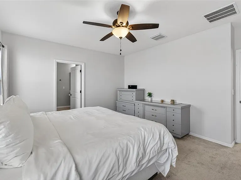 11176 Leland Groves Dr — Photo 5
