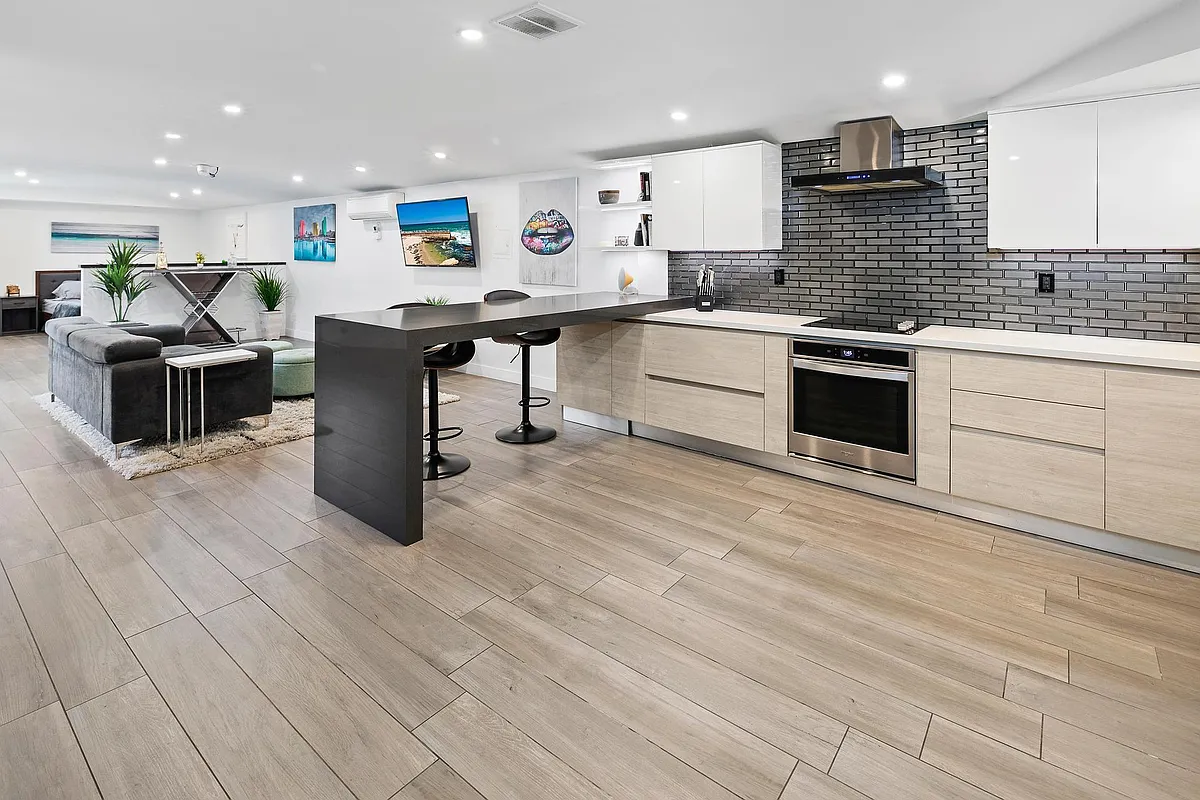 Building Photo - 702 Kettner Blvd #B