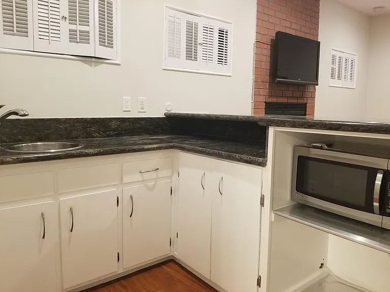 6521 Baird Ave — Photo 6