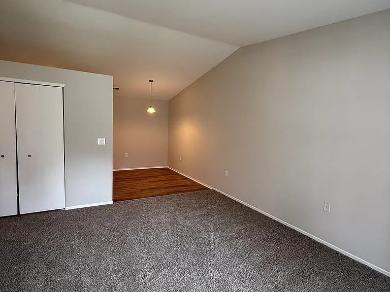 1256 Oxford Manor Ct #1 — Photo 2