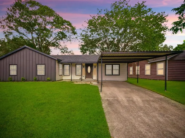 712 Mobile Dr, Pasadena, TX 77506