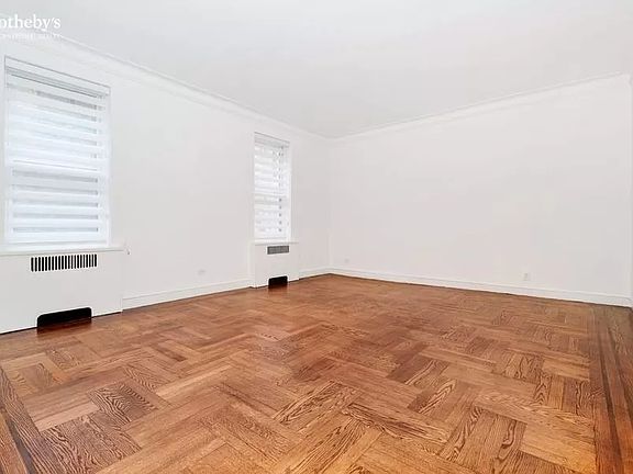 4th image of 17 Chittenden Ave APT 2F