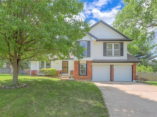 9310 Alden St, Lenexa, KS 66215