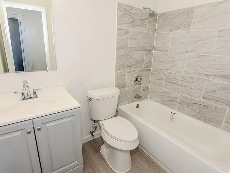 7867 Hamlet St #7867 — Photo 4