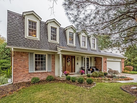4th image of 9735 Tennyson Dr