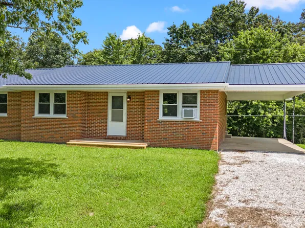 1500 Racetrack Rd, Irvine, KY 40336
