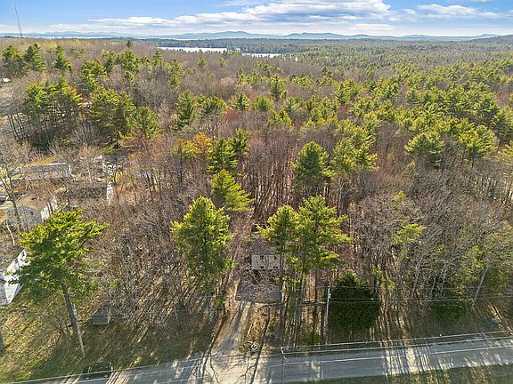 3rd image of 6 Lookout Lane