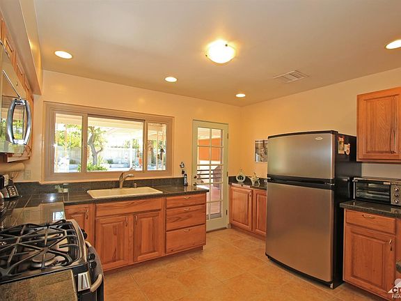 3rd image of 45654 Verba Santa Dr