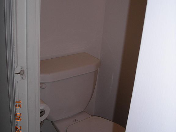 4th image of 324 Brock Sq