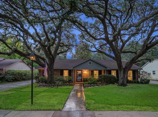 10030 Chevy Chase Dr, Houston, TX 77042