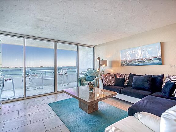 4th image of 988 Blvd Of The Arts APT 1516