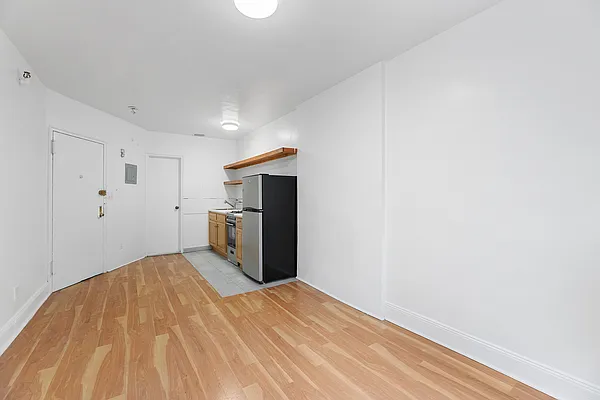 Rented by REAL New York | media 11