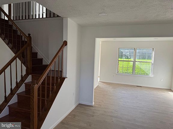 2nd image of 1100 Kings Heather Dr