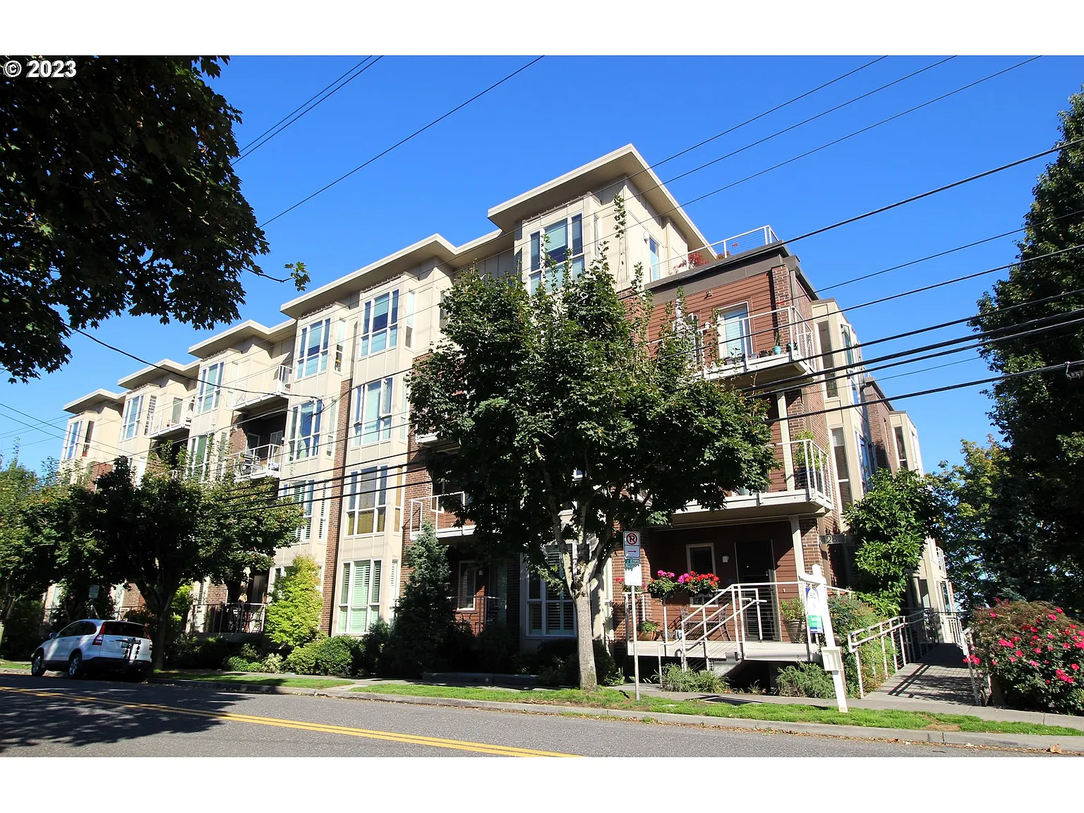 4280 S Corbett Ave Unit 402 photo 1