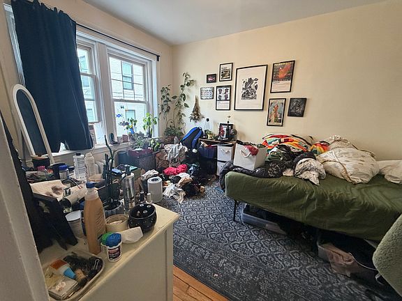 5th image of 14 Melvin Ave APT 2