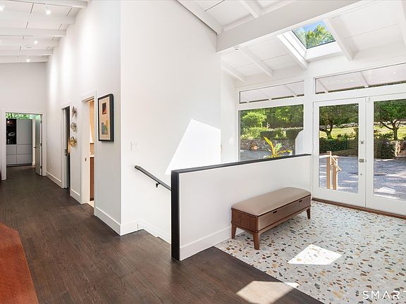 5th image of 62 Wells Hill Road