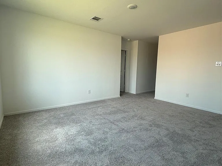 3061 Fantasy Terrace Dr — Photo 13