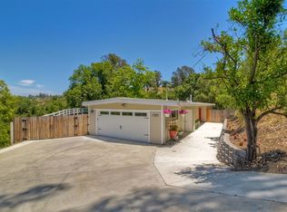 1865 Davis Dr, Fallbrook, CA 92028