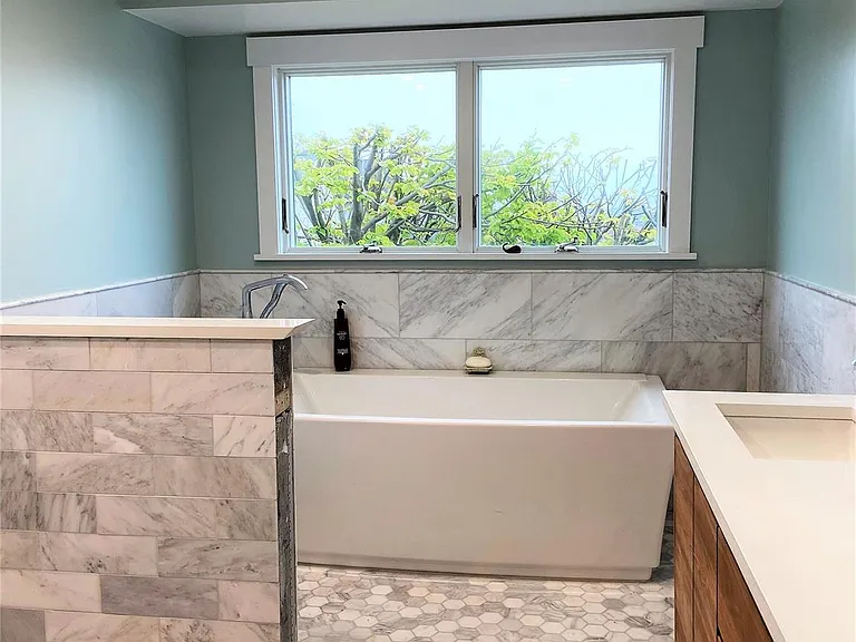 40 Trenton Ave — Photo 13