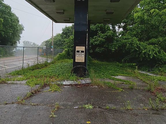 2nd image of Highway 31