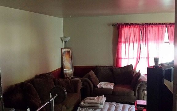 4th image of 1501 Williams Ave