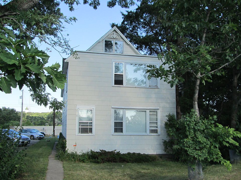 1st image of 909 E River Pkwy