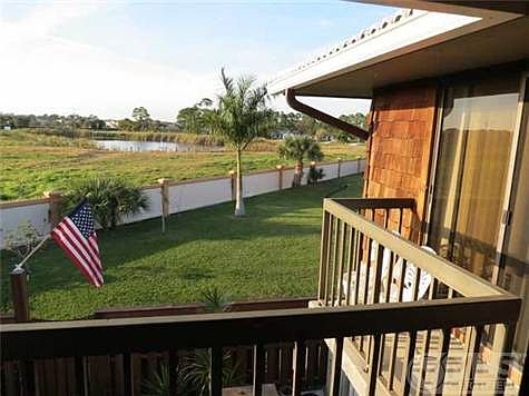 3rd image of 803 SE Camelot Gardens Blvd #C