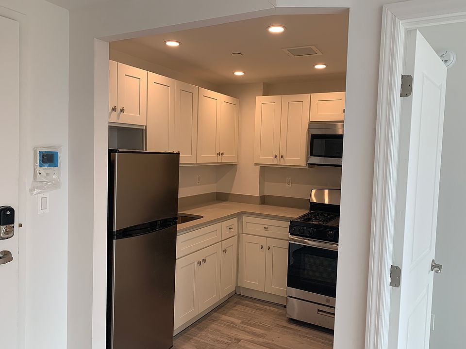 1st image of 433 W 53rd St #6A