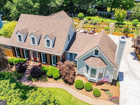 4th image of 423 N Lakeshore Dr