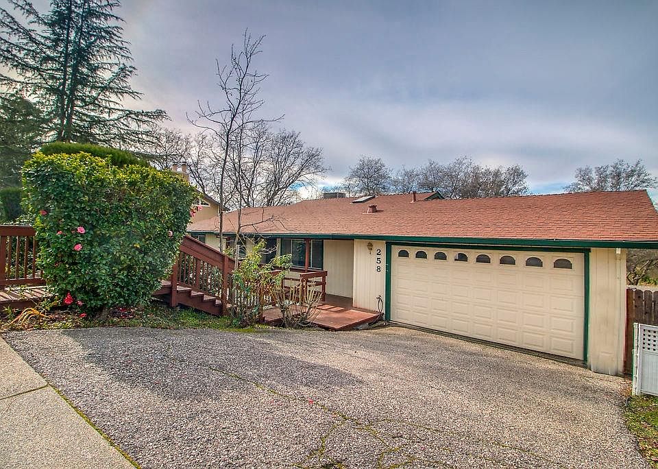 1st image of 258 Poet Smith Dr