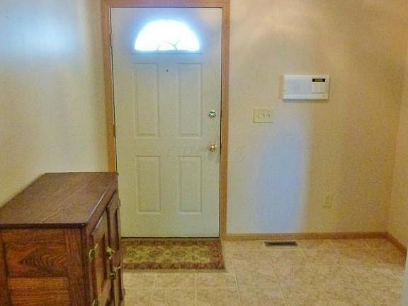 2nd image of 917 Wellsley Way