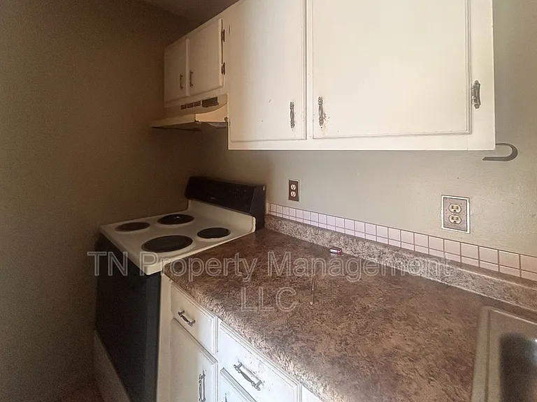 202 Rue Basin #A — Photo 2