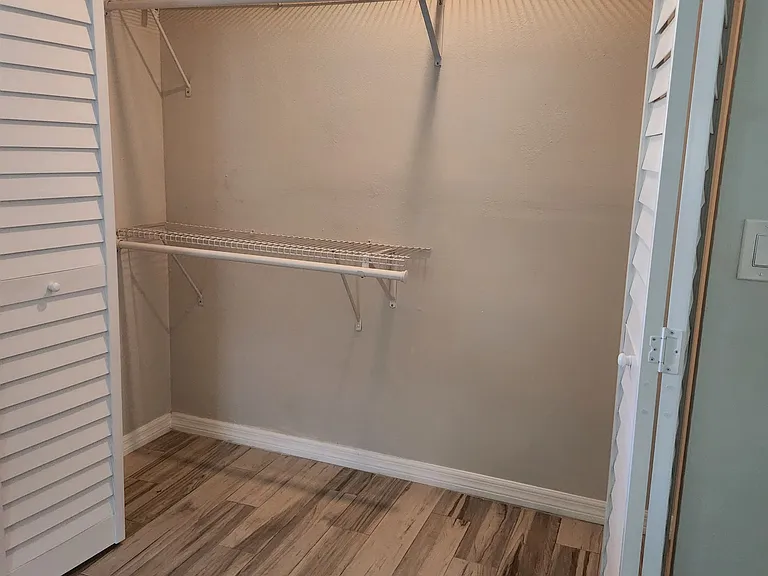 2nd Closet (2nd Bedroom)