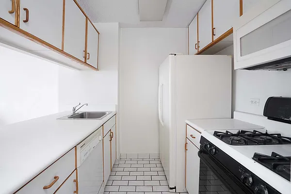 Rented by Spire Group | media 27