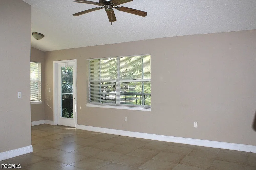 2 bed, 2.0 bath, 1033 sqft, $1,450 — Photo 3