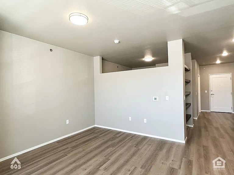 University Hills Village — Photo 98