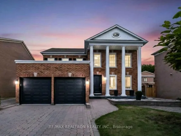 26 Cowles Ct, Richmond Hill, ON L4C 9A5